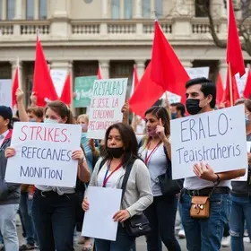 professores da rede municipal de Registro em greve