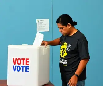 votação no EMEF Edson Queiroz